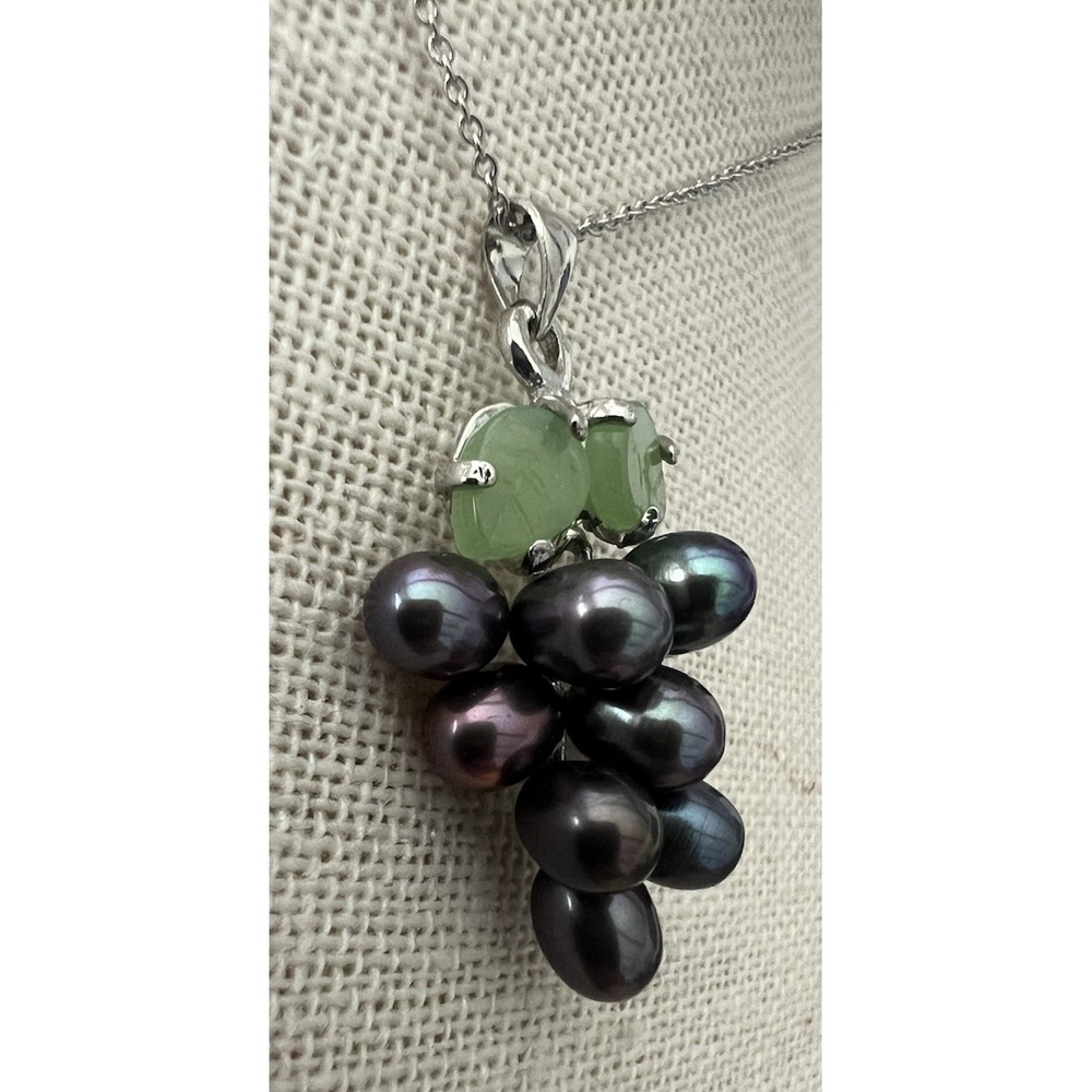 Rare. Purple FRESH WATER PEARL & GREEN JADE SILVER GRAPE PENDANT Necklace - Picture 2 of 6